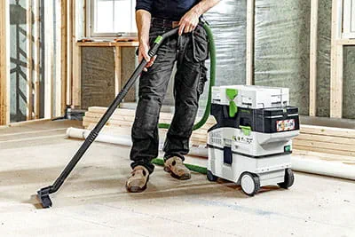 Impressive suction power: Comparable power to corded extractors – thanks to the 36-volt turbine with two 18-volt battery packs.