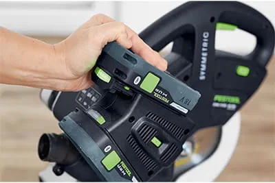 The new SYMC 70 cordless compound mitre saw from Festool