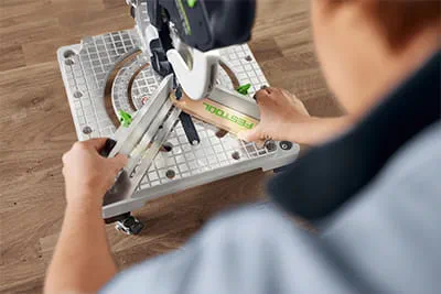 The new SYMC 70 cordless compound mitre saw from Festool
