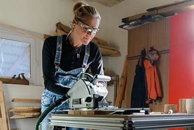 The Festool cordless drill in operation