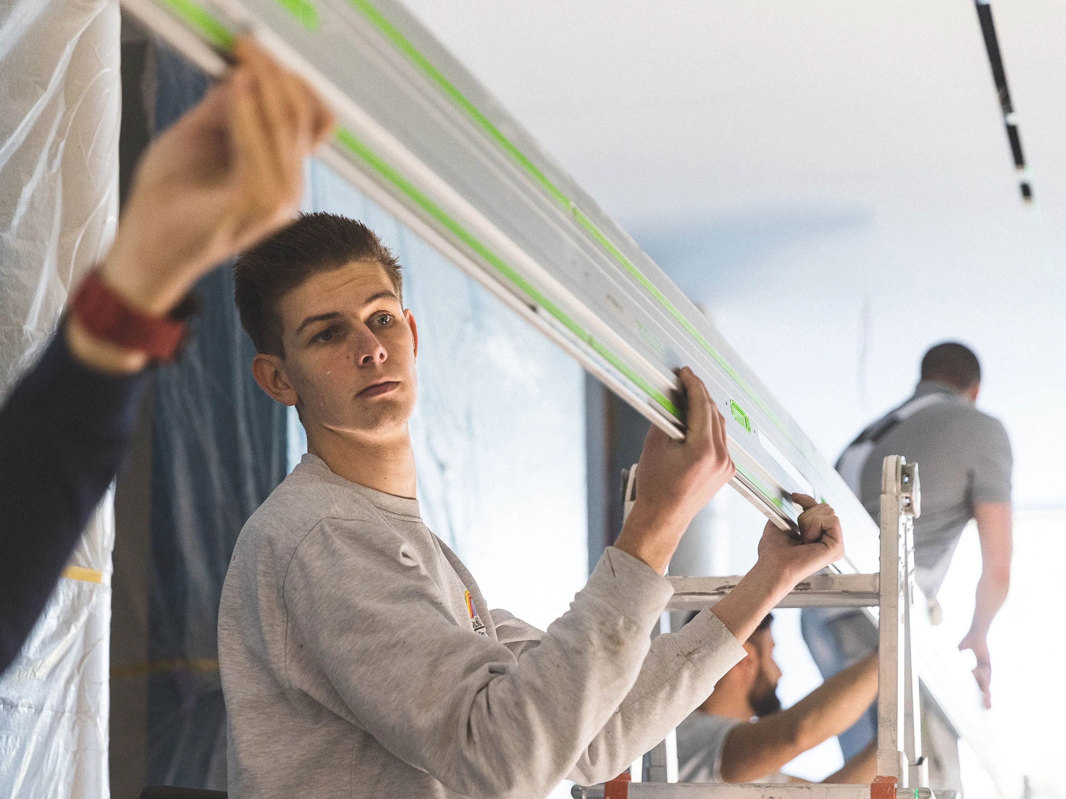 Profile elements for LED light bands professionally installed